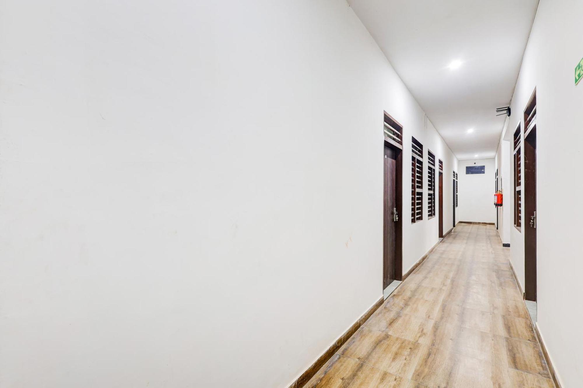 Super Hotel O Aravali Vihar Bhiwadi Eksteriør billede